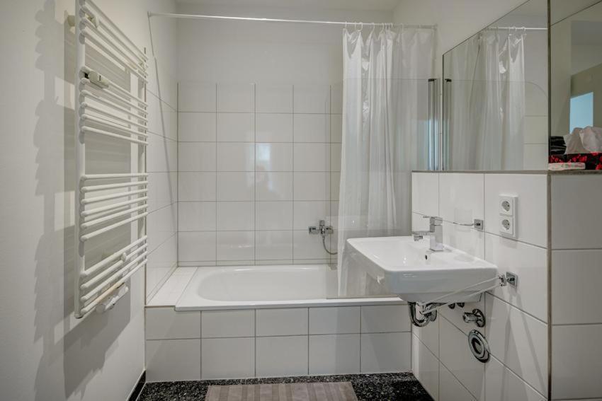 Cozy Modern Apartment With Garden In The Center Next To Oktoberfest Mnichov Exteriér fotografie
